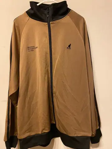 브라운 집업 스포츠 자켓