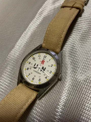 미사용 에반게리온 화이트 다이얼 캔버스 벨트 손목시계