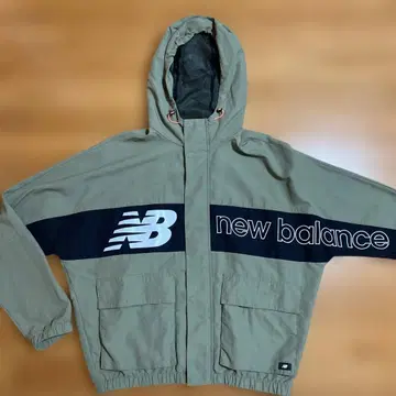 뉴발란스 카키 후드 부착 자켓