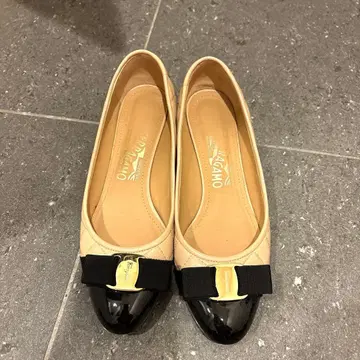 페라가모 바라 현행 모델 사이즈 6하프