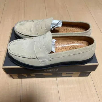 MANEBU VOVO 베이지 스웨이드 로퍼