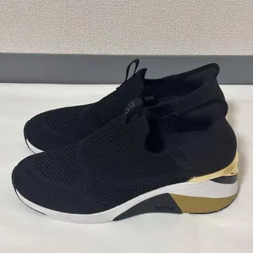 스케쳐스 슬립인즈 마크 네이슨 스니커즈 블랙 25cm