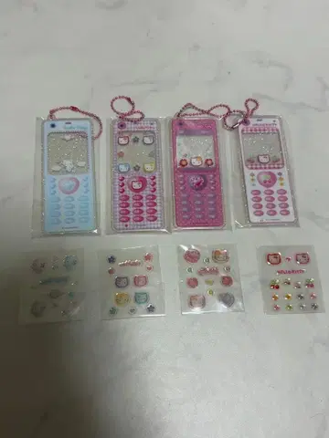 산리오 아크릴 폴더폰