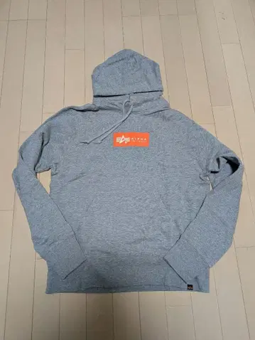 알파인더스트리 후드티