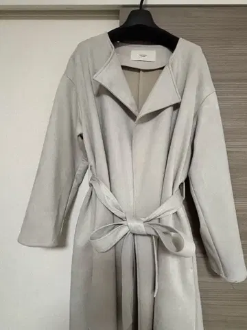 abahouse 트렌치코트 라이트 그레이지