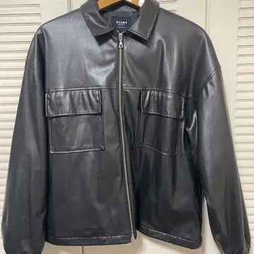 BEAMS HEART 블랙 가죽 자켓 M 사이즈