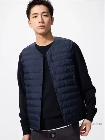 유니클로 UNIQLO 퍼프 테크 베스트 네이비 M 수납 봉투 포함 신상