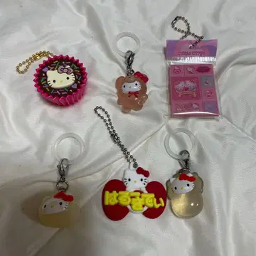 산리오 메지루시 액세서리 라떼곰 키티 가챠가챠 묶음 판매