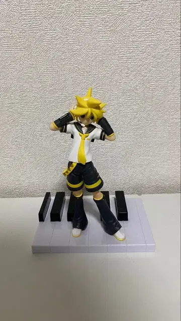 카가미네 렌 프라이즈 피규어 1점