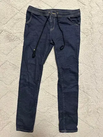 셀바 세크레타 하의