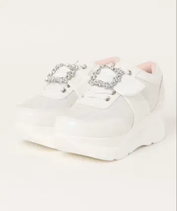 [ YOSUKE/요스케 ] 통굽 비쥬 버클 스니커즈 화이트