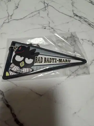 사무라이 재팬 X 산리오 페넌트형 키링 배드마츠마루
