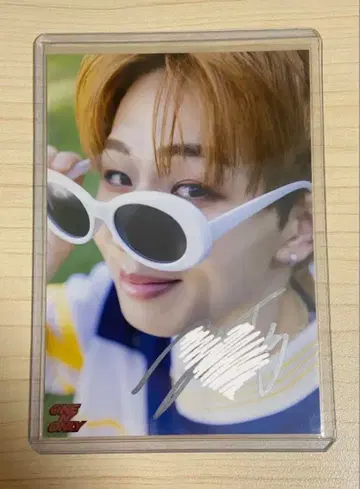 ONE N' ONLY EIKU 친필 사인 브로마이드