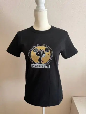 PEANUTS GYM 블랙 반팔 티셔츠