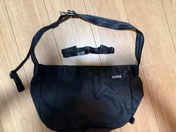 [ CHROME ] Newspaper Messenger SM 블랙