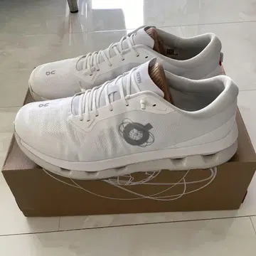 온 러닝 x 키스 클라우드 존