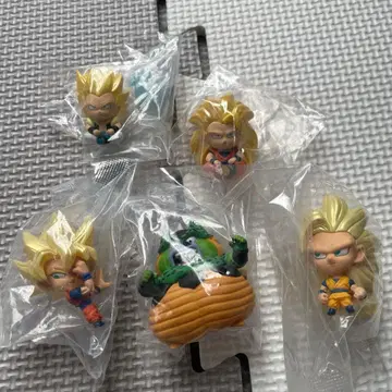 드래곤볼 미니 피규어 묶음 판매