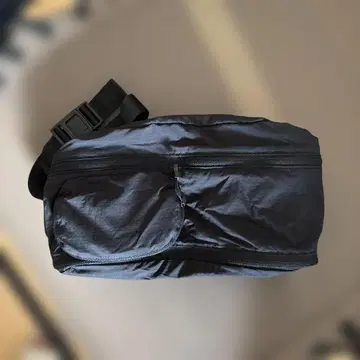 다이와피어39 테크 트래블 익스팬드 패니 백