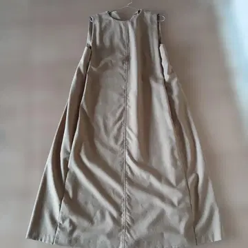 슬리브리스 롱 원피스 베이지 36