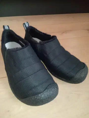 KEEN HOWSER II W 트리플 블랙 여성용 22.5cm