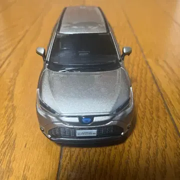 도요타 코롤라 크로스 아방가르드 브론즈 메탈릭