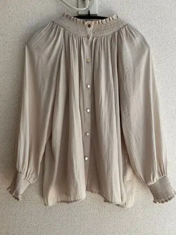 새상품급 앞뒤 2way 타입 le.coeur blanc 블라우스