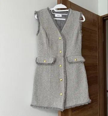 SNIDEL 스나이델 헤링본 슬리브리스 원피스