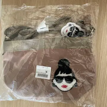 레이디에마 숄더백