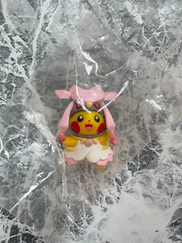 포켓몬 마스코트 판초를 입은 피카츄 메가 디안시