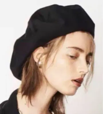 La Maison de Lyllis 라메조드리리스 블랙 베레모