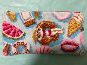 LOVERARY BY FEILER 라브라리 바이 페일러 파우치