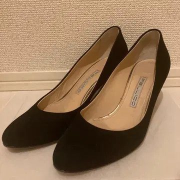 펠리코 라운드토 펌프스 36