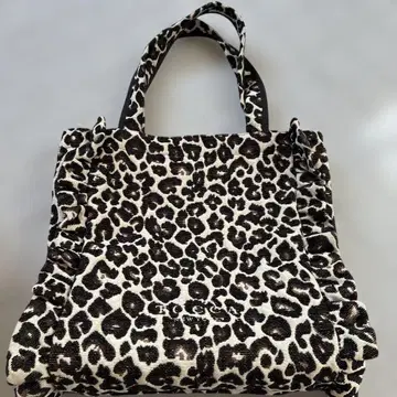TOCCA 레오파드 토트백