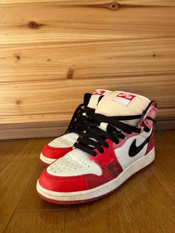 조던 1 x 스파이더맨 완판템 23.5cm