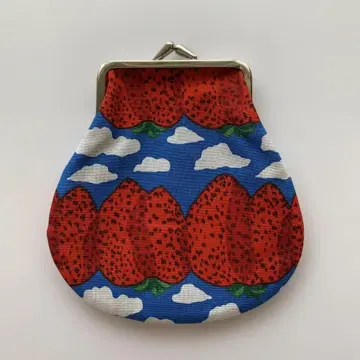 마리메꼬 가마구치 파우치 딸기 만시카 볼레트