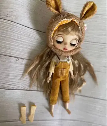 브라이스 아이시돌 토끼 귀 달린 코듀로이 의류 4점 세트