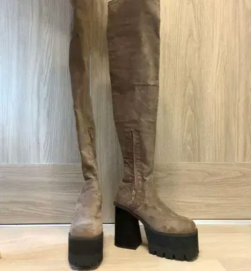 EMODA 니하이 부츠 브라운