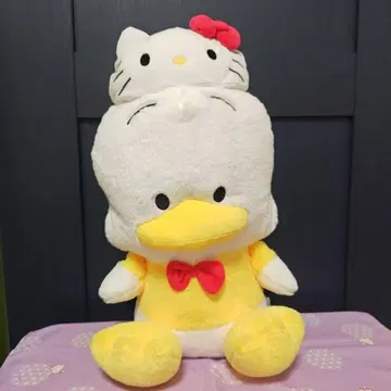 새상품 헬로키티 50주년 오리 페클