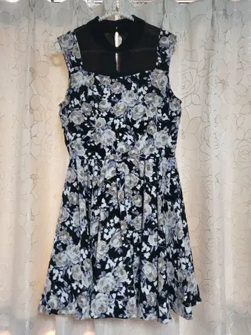 snidel 슬리브리스 미니 원피스 꽃무늬