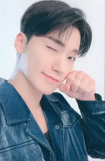 ATEEZ 초회 한정판 B SAN Birthday