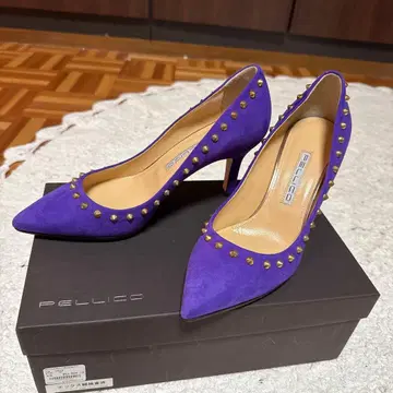 펠리코 스터드 펌프스