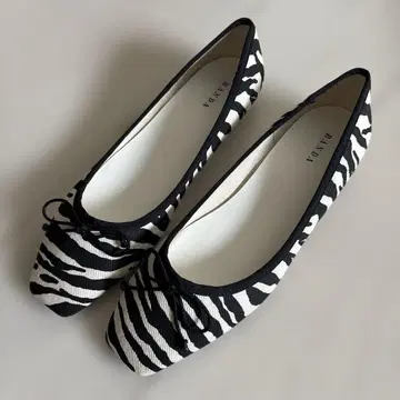 RANDA 란다 제브라 패턴 플랫슈즈 23.5cm