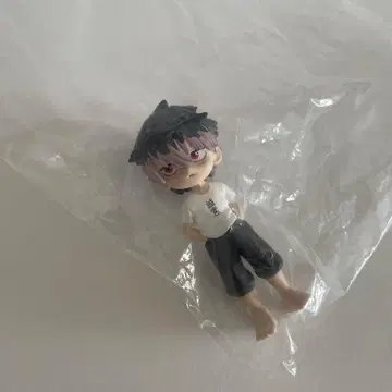 팔버스 괴수 8호 나루미 겐 시크릿 피규어