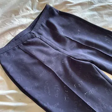 이타리야 비쥬 장식 다크 그레이 플레어 팬츠 퍼플