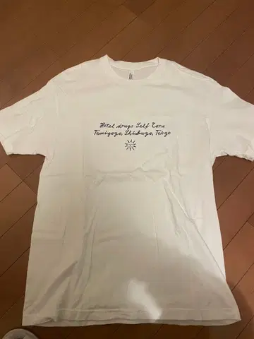 아리하라 미유키 착용 HOTEL DRUGS' SELF CARE TEE