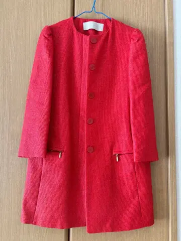 ZARA 빨간색 노카라 자켓