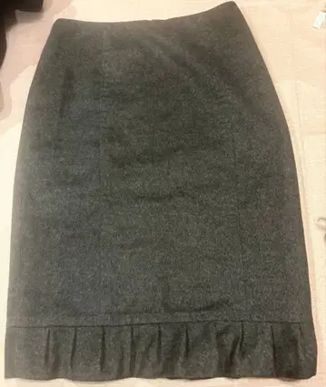 다크 그레이 sunauna 프릴 타이츠 스커트 38