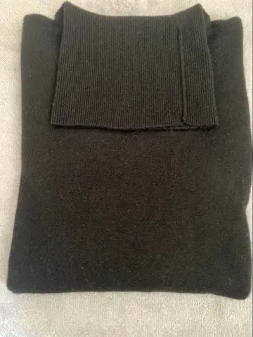 UNIQLO 캐시미어 100% 터틀넥 M 블랙