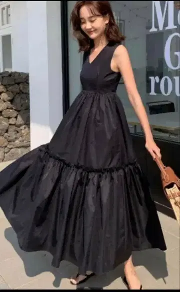 벌스데이 바쉬 블랙 슬리브리스 롱 원피스 티어드