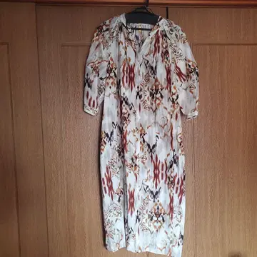 요시에 이나바 원피스 화이트 빨간색 브라운